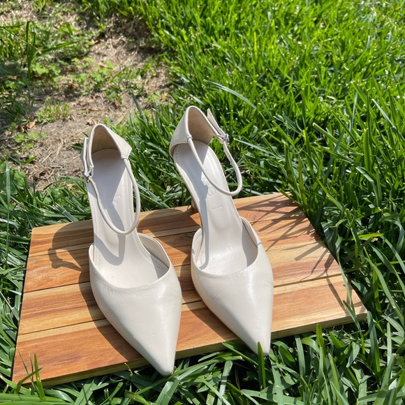 AEYDE Selma cream leather color Pointed Toe Pump (Women) SIZE 37 - Picture 6 of 13